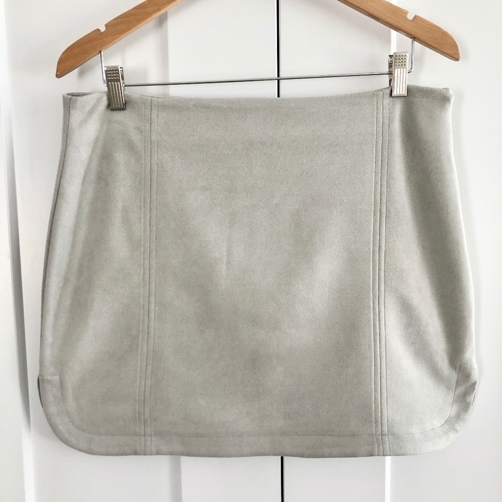 Steve Madden, Faux Suede Skirt, Grey, Lined, Size L, New With Tags‎